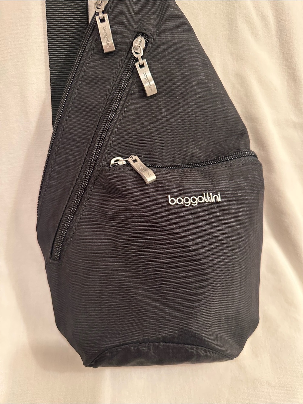 Baggallini Black Crossbody Sling Bag